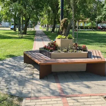 Egri Apartmanhaz Balatonfenyves Exterior photo